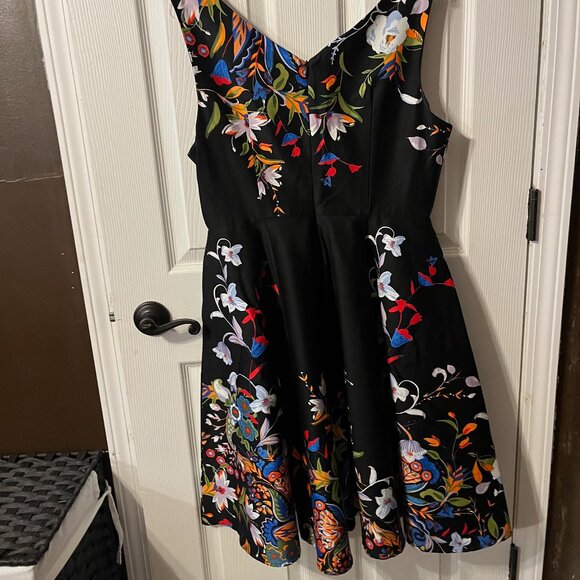 Black with flowers A-line dress - Picture 6 of 9